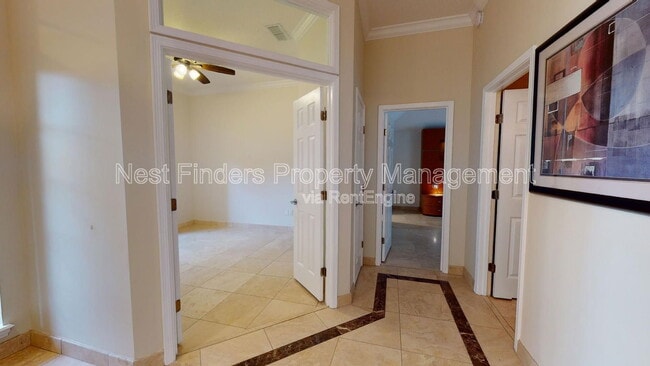 Building Photo - 7911 Vineyard Lake Rd N