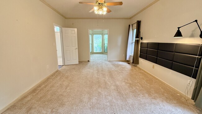 Building Photo - 113 Nobleton Ln NW