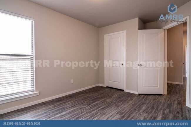 Building Photo - 2107 N Avenue K