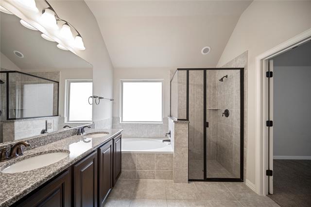 Building Photo - 2306 Lucerne Dr