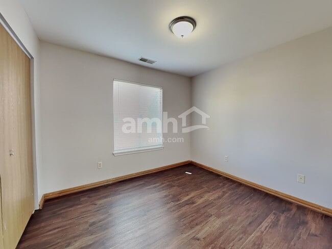 Building Photo - 21827 W Judith Ct