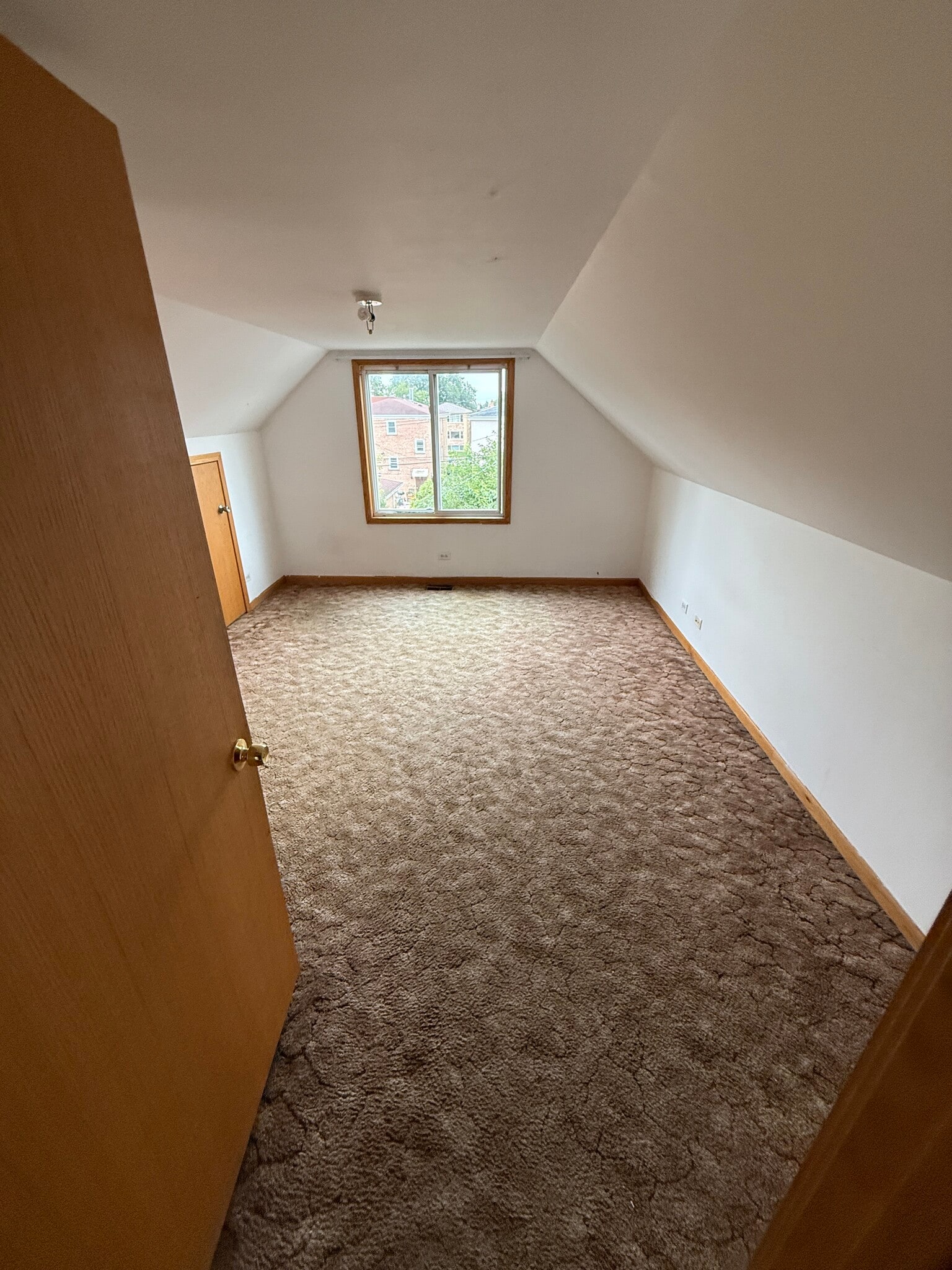 Building Photo - 6119 W Giddings St