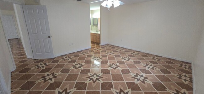 Building Photo - Move-In Ready 2BR/2BA Home with Solar & Bo...