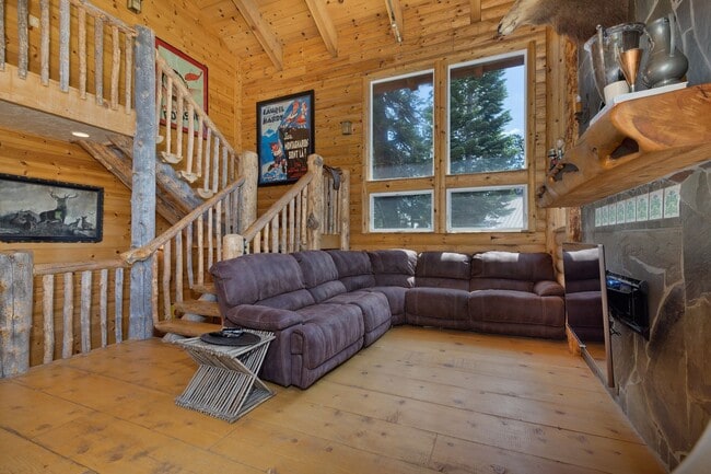 Building Photo - Winter Rental – $14,000/month (6-Month Lease)
