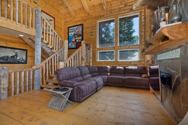 Building Photo - Winter Rental – $18,500/month (5/6-Month Lease)