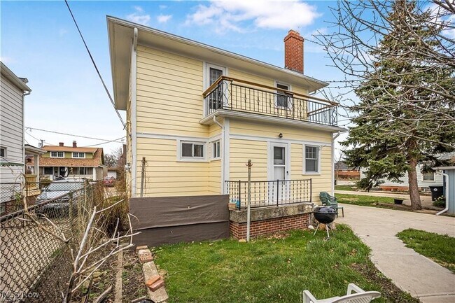 Building Photo - 17525 Crestland Rd