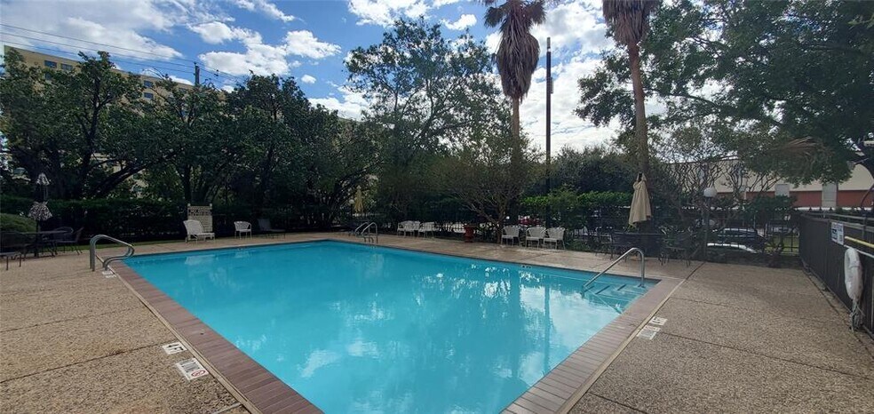 Building Photo - 7520 Hornwood Dr