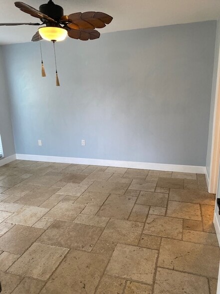 Building Photo - 53 High Point Cir W