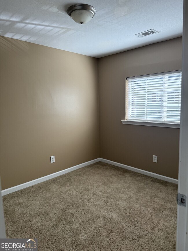 Building Photo - 235 Tower Commons Rd