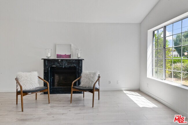 Building Photo - 8473 Penfield Ave