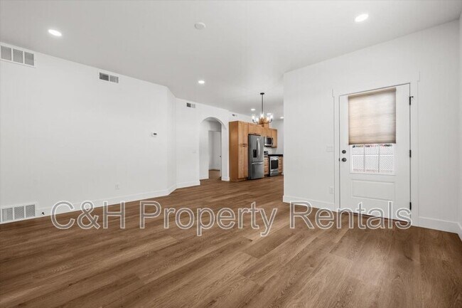 Building Photo - 5421 Apple Rose Ln
