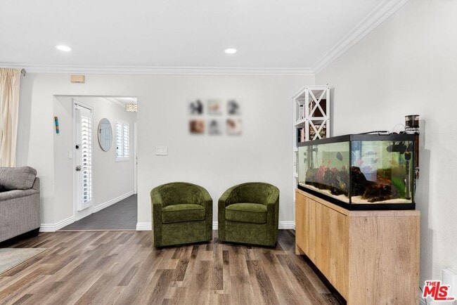 Building Photo - 6257 Bluebell Ave