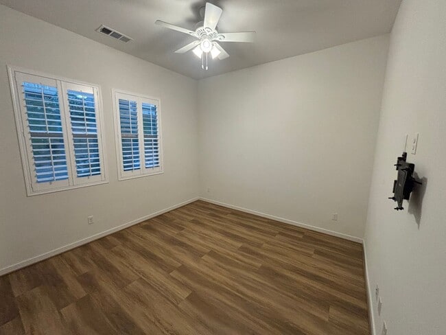 Building Photo - 4-Bedroom Home with Community Amenities & ...