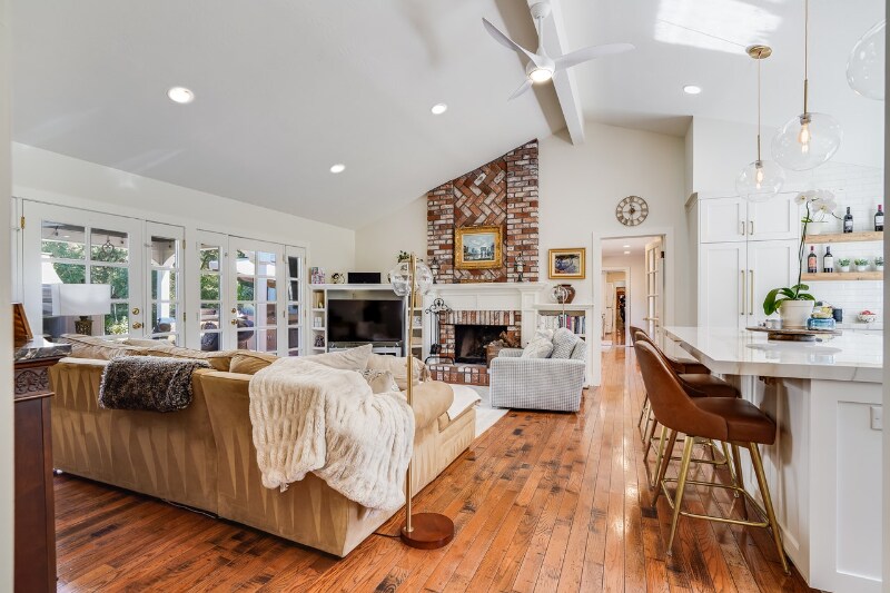 Building Photo - 828 Richard Ln