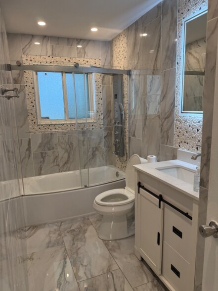 Building Photo - 20566 Salem