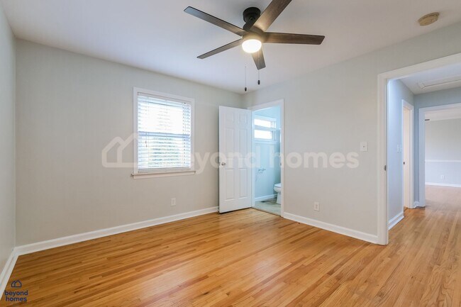 Building Photo - Beautiful Move-In Ready 3 BR 3 BA Home - Looking for You!