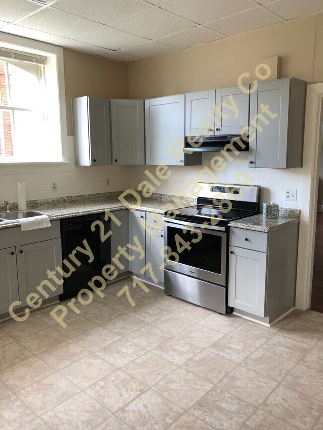 Building Photo - Renovated 2 Bedroom in Spring Grove, PA