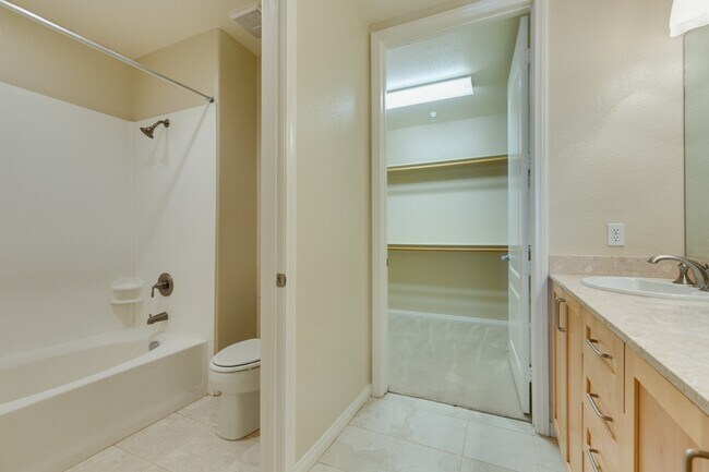 Building Photo - Manhattan Condo - South Las Vegas Blvd.