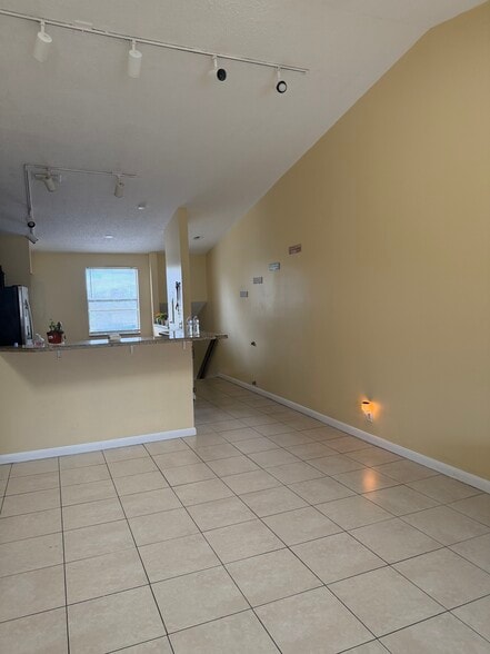 Building Photo - 2521 NW 56th Ave