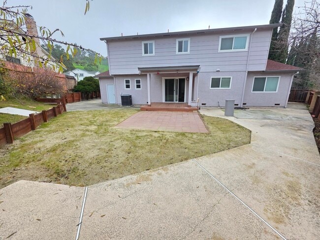 Building Photo - 1040 Gatter Dr