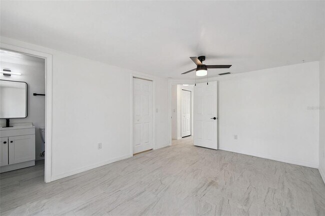 Building Photo - 3513 Landale Dr
