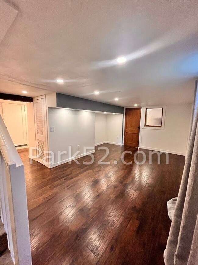 Building Photo - Beautiful Tacoma Single Family Home