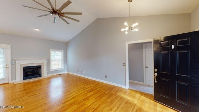 Building Photo - 11 Lassiter Ln