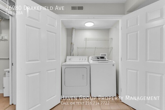 Building Photo - 26980 Drakefield Ave