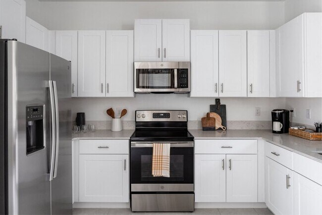 Building Photo - 38058 Fallstone Wy