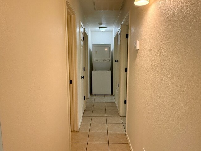 Building Photo - 192 Rio Rd