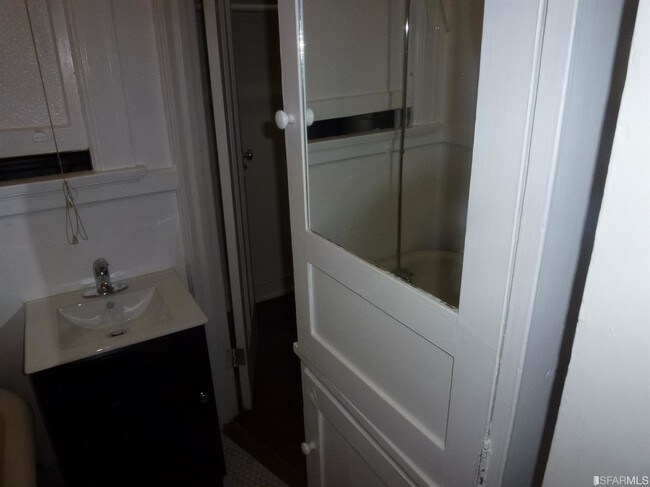 Building Photo - 1086 Post St