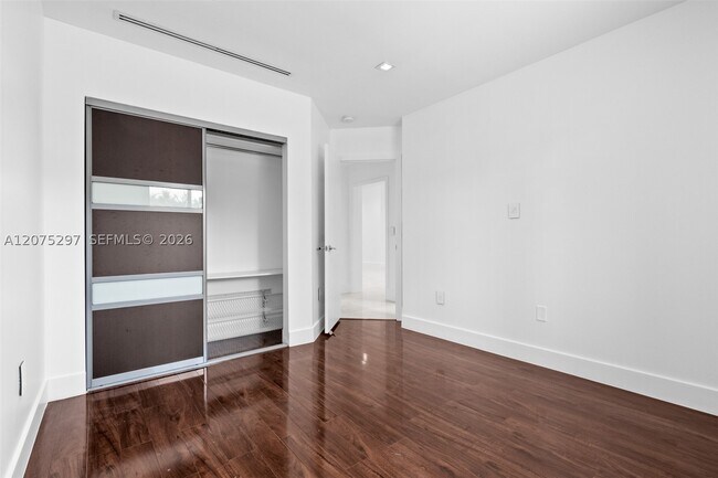Building Photo - 15932 SW 101st Terrace
