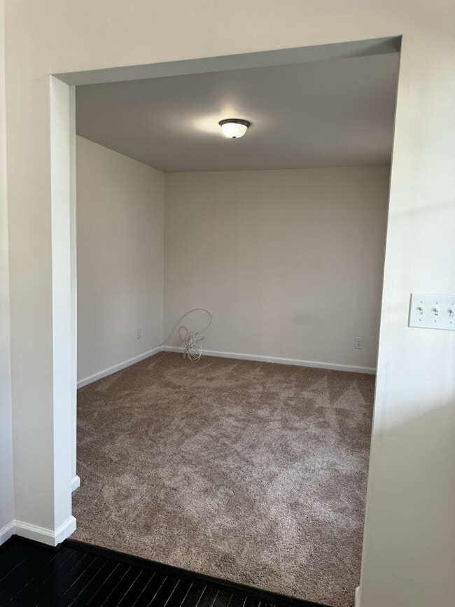 Building Photo - Charming 4 Bed, 2.5 Bath Home in Frederick...