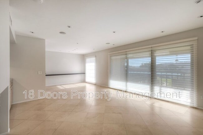 Building Photo - 2239 Del Mar Scenic Pkwy