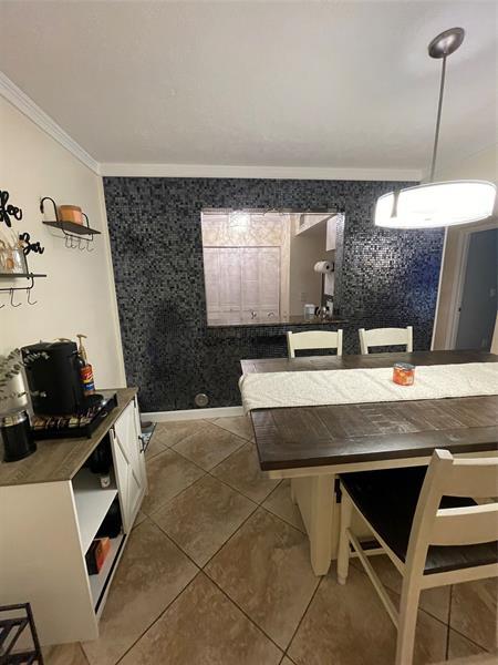 Building Photo - 1341 SE 3rd Ave