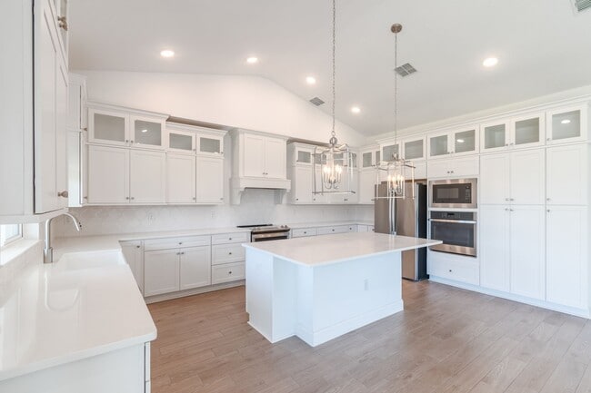 Building Photo - Newly Constructed, Well Appointed Home