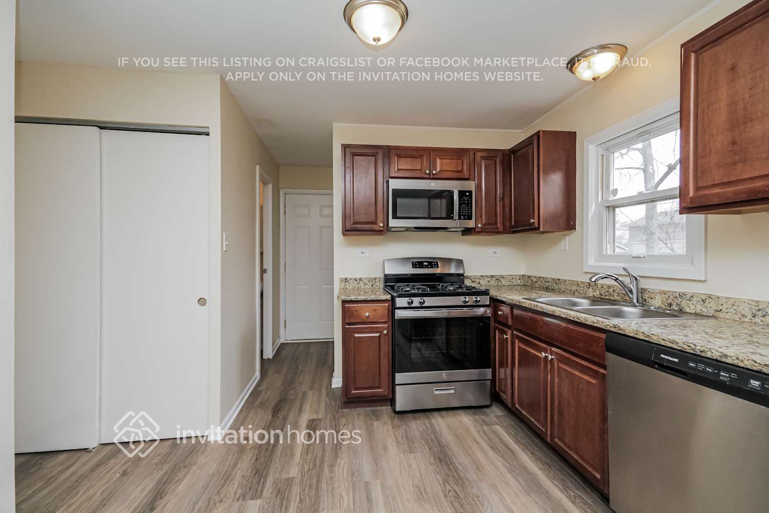 Building Photo - 937 Dartmouth Ave