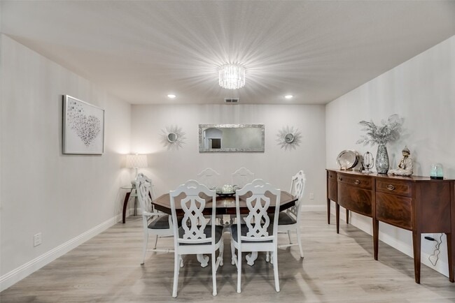 Building Photo - 2606 Gavin Dr