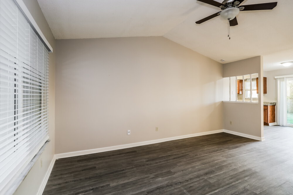 Building Photo - 3117 Falcon Bridge Dr