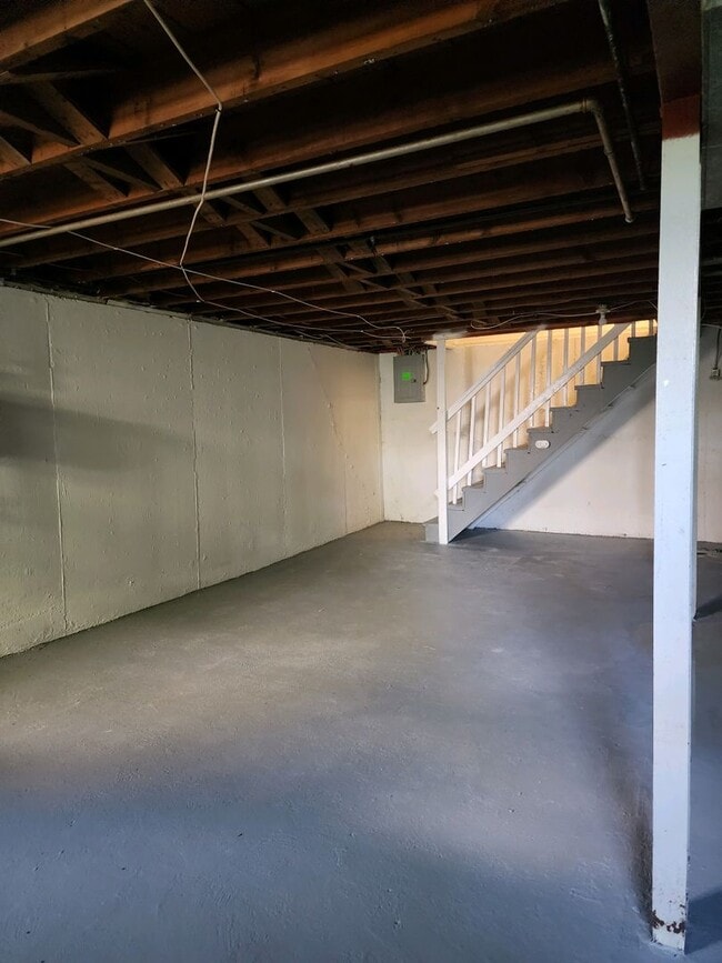 Building Photo - 7203 Albright| 3 Bedrooms, 1.0 Bath