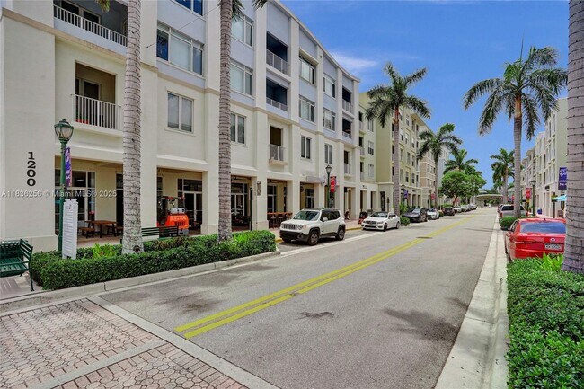 Primary Photo - 1200 Town Center Dr