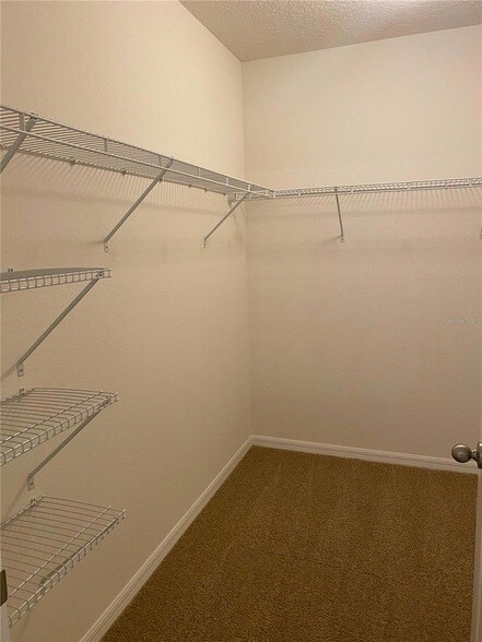 Building Photo - 2961 NE 43rd Rd