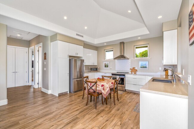 Building Photo - Stunning Single-Lever 2 Bed/ 2 Bath Home in Kaanapali Coffee Farms