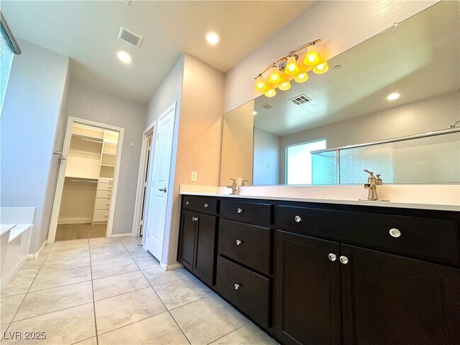 Building Photo - 2927 Ventana Ridge Ave