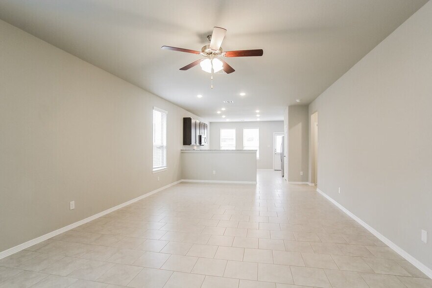 Building Photo - 25726 Northpark Palm Dr