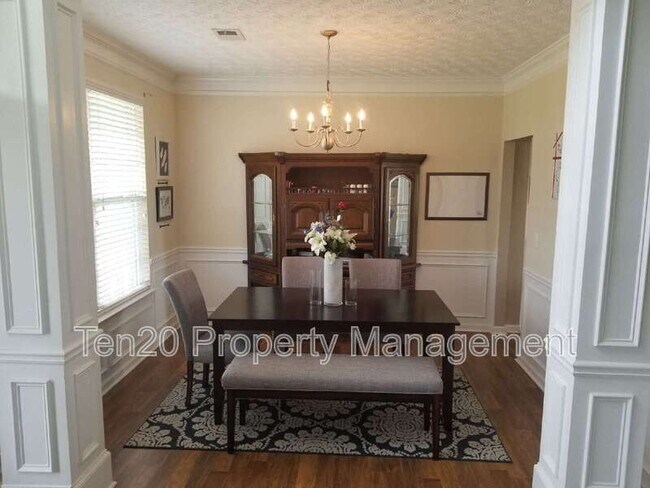 Building Photo - 35 Apache Trail