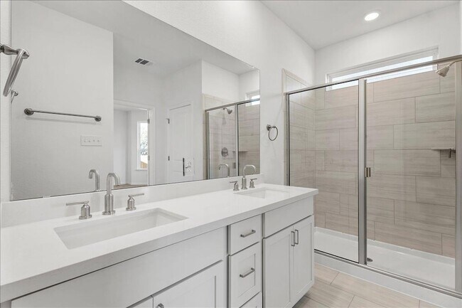 Building Photo - 133 Grn Knl Ln