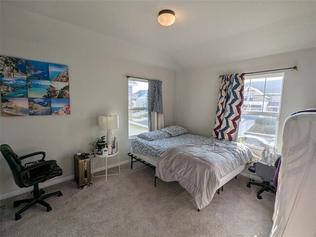 Building Photo - 2436 Danbury Ln