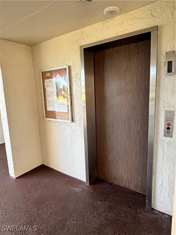 Building Photo - 1624 Pine Valley Dr