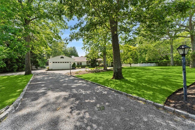 Building Photo - 129 Oneck Ln
